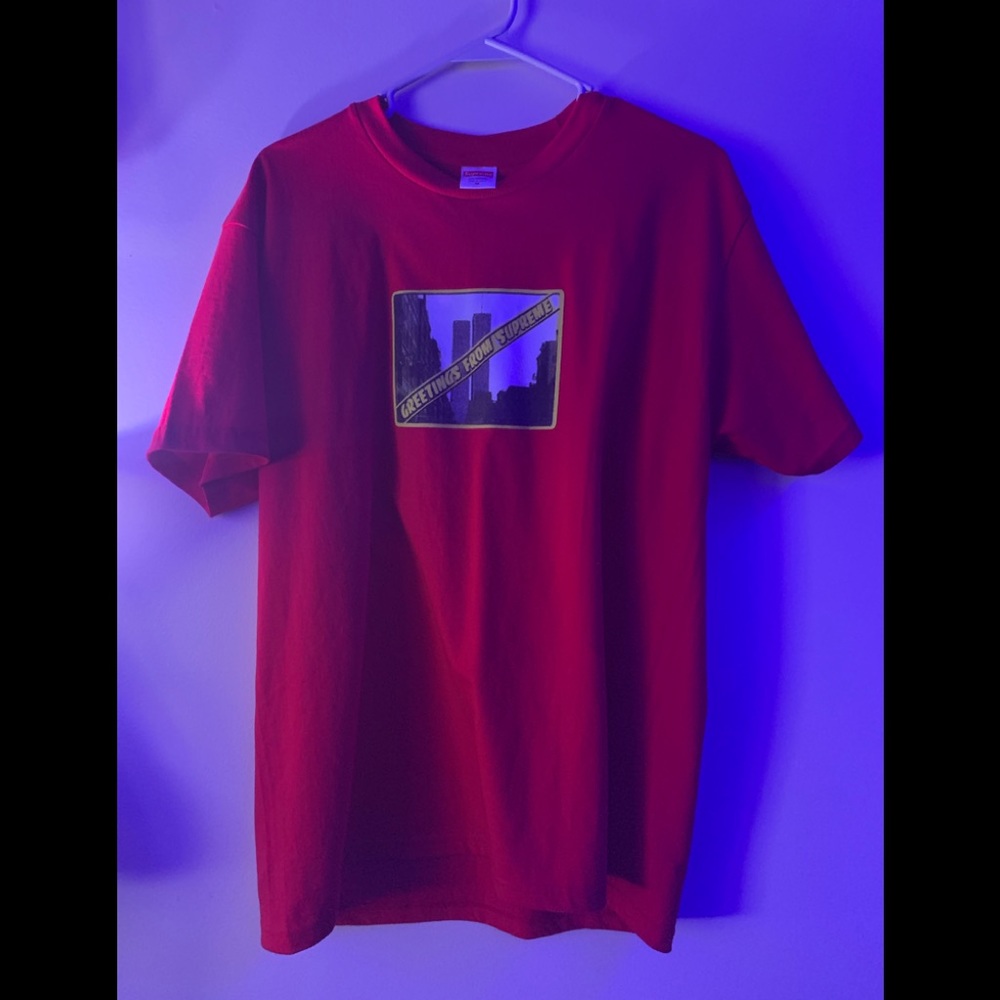 Supreme - Greetings Tee - Red